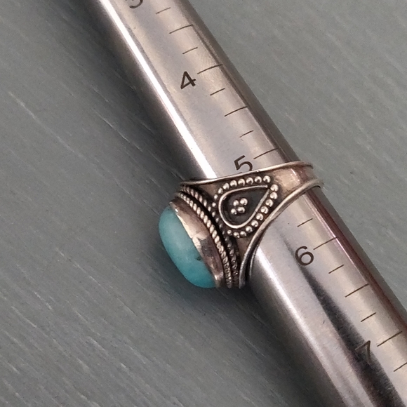 Chalcedony Sterling Silver Ring - Picture 4 of 8